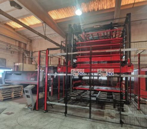 Nuovo laser con magazzino lamiera automatizzato